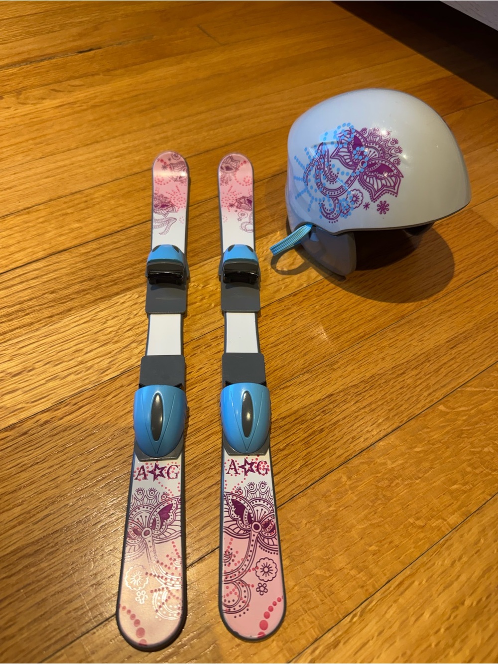 Retired American Girl Doll Truly Me Skis and Helmet Set from 2010-2014
